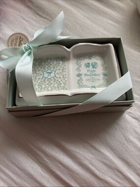 Pride and Prejudice Jane Austen trinket tray